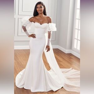 Ivory silk wedding dress - BRAND NEW